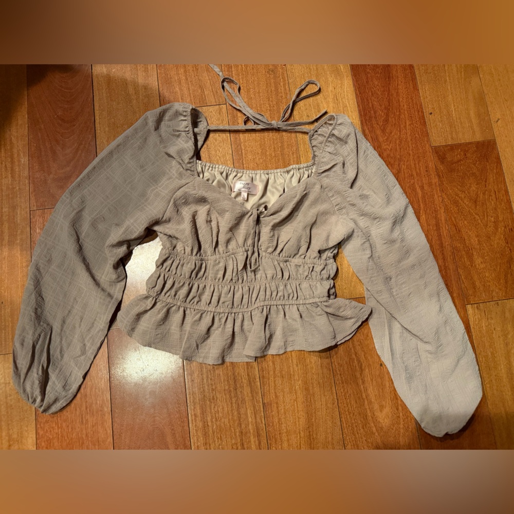 Elegant Gray Smocked Blouse with Puff Sleeves